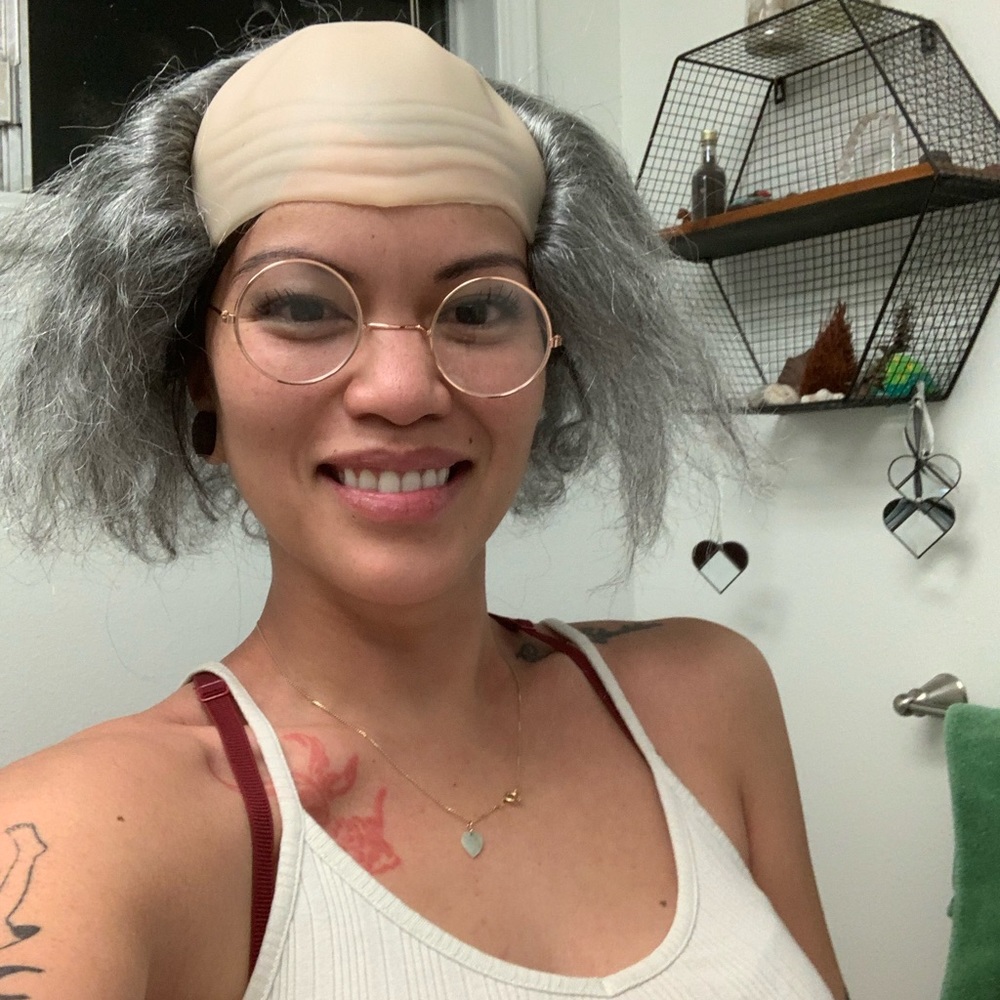 Benjamin Franklin costume & Old man bald wig along with glasses